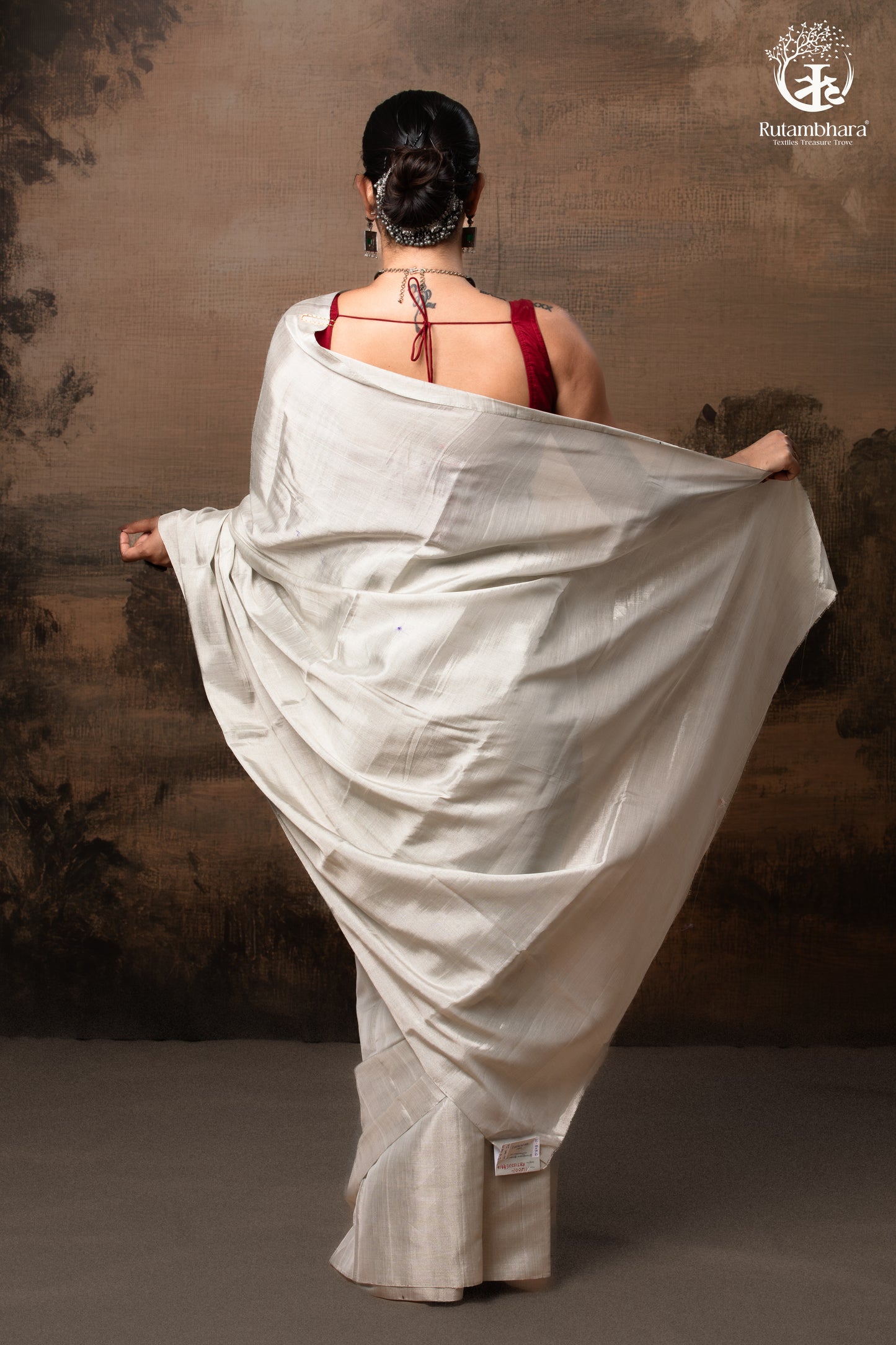 Swarvi - Silver Zari Handwoven Chanderi Tissue Saree