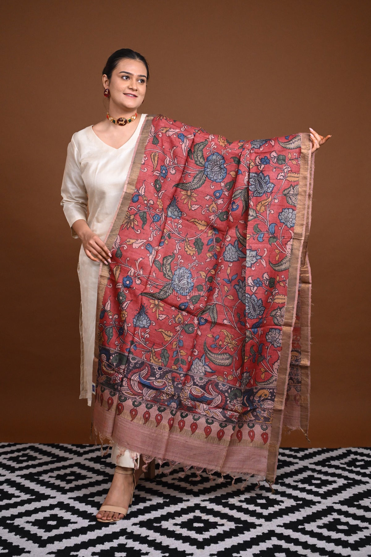Hand Painted Pen Kalamkari Tussar Silk Dupatta