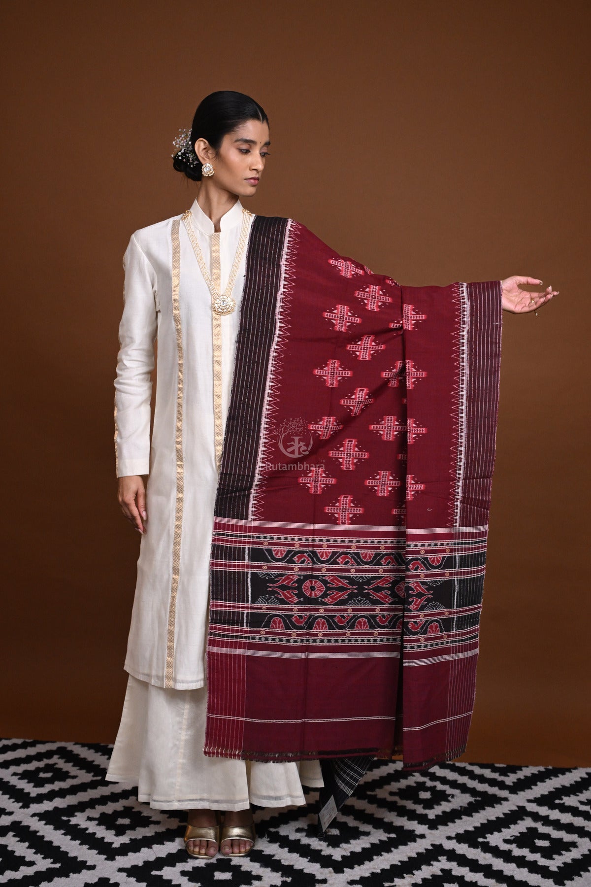 Krasha - Maroon Red Handwoven Cotton Silk Sambalpuri Ikat Dupatta