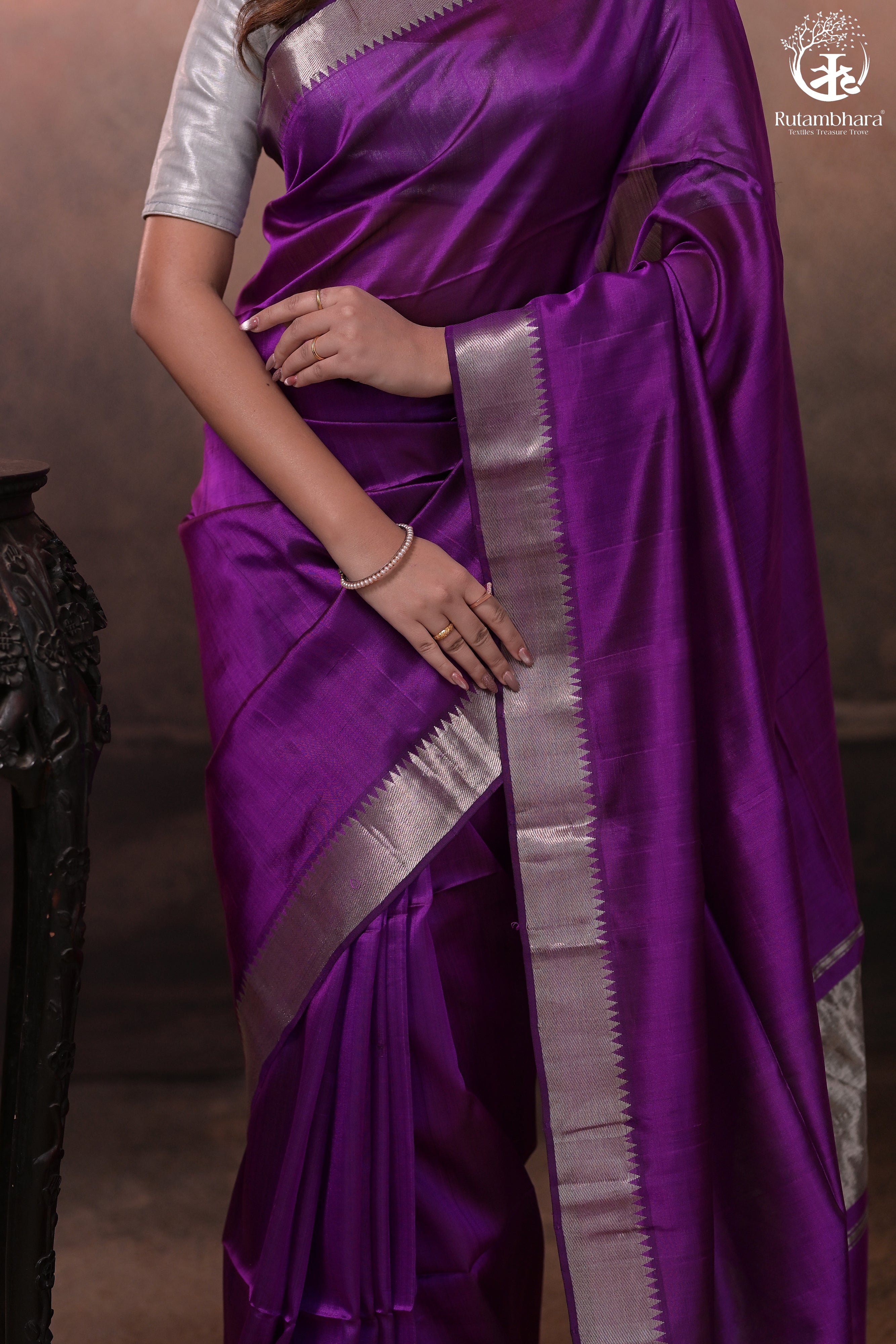 BHADRA - VIOLET PLAIN HANDWOVEN SILK SAREE WITH SILVER ZARI BORDER