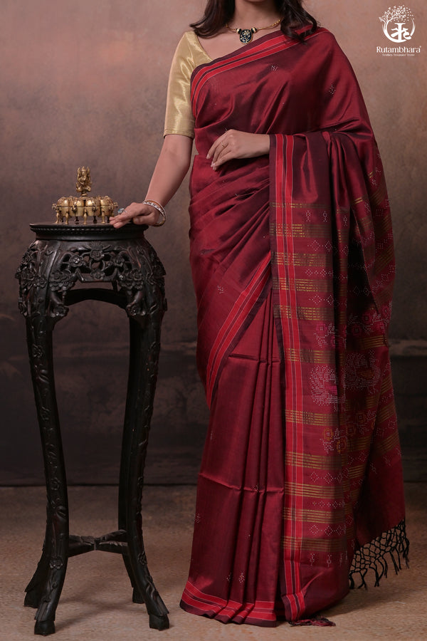 Nuktaa - Red Maroon Exquisite Handwoven Tangaliya Saree With Red Selvedge And Elaborate Pallu-Rutambhara-RUTAMBHARA