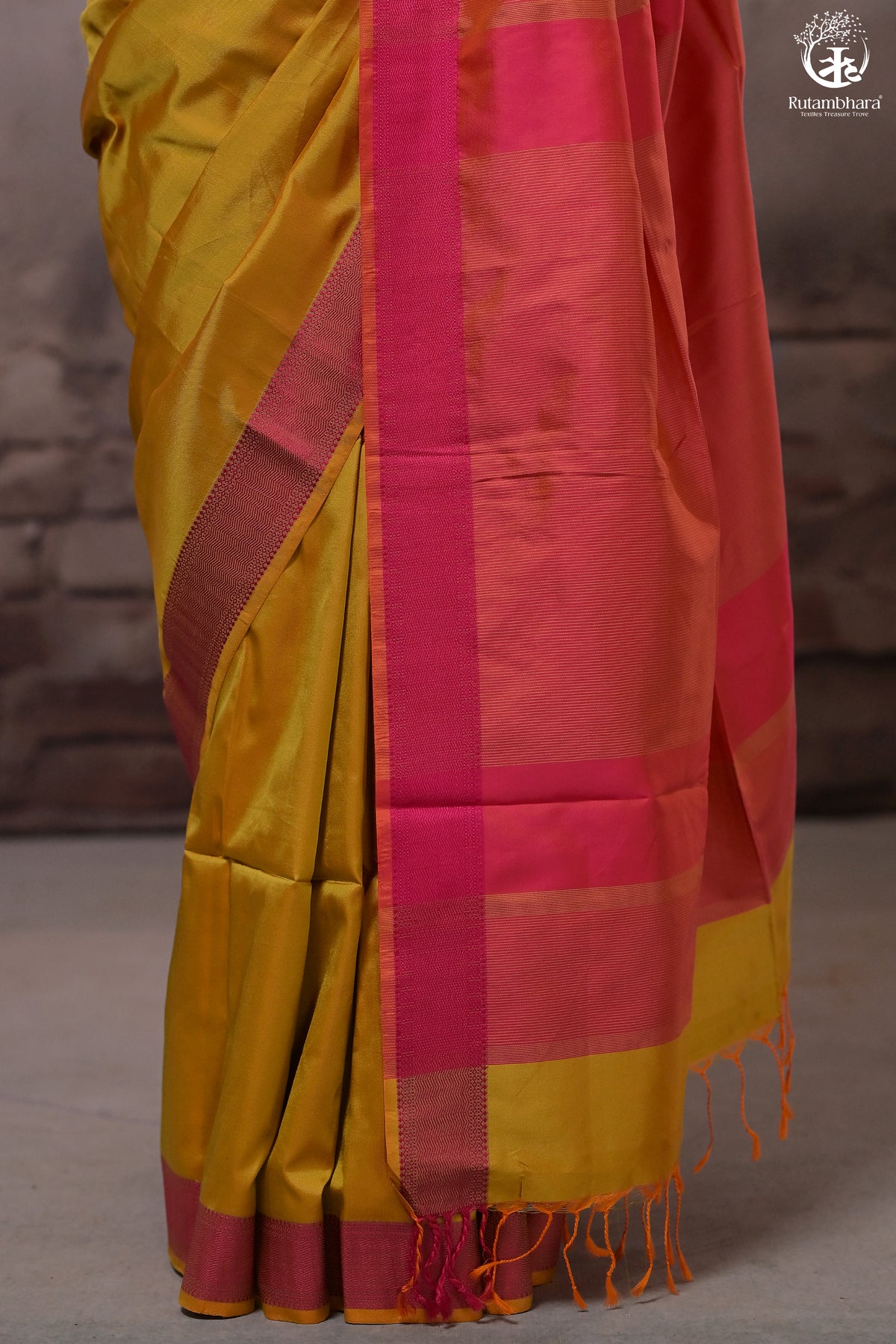 Narmaa - Orange Shot Pink (Green) With Rani Pink Resham Lehar Border