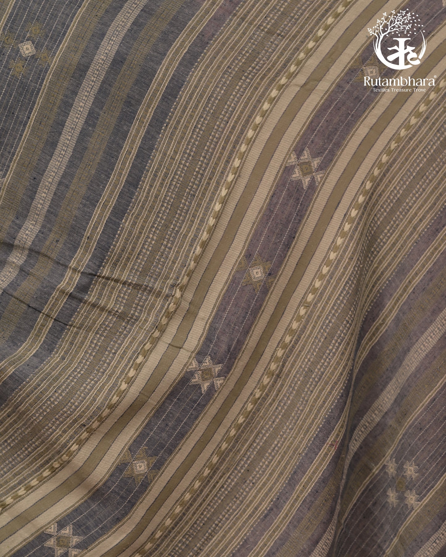 JESAAL - Timeless Charm In Handwoven Kutchhi Weave Tussar Cotton Saree