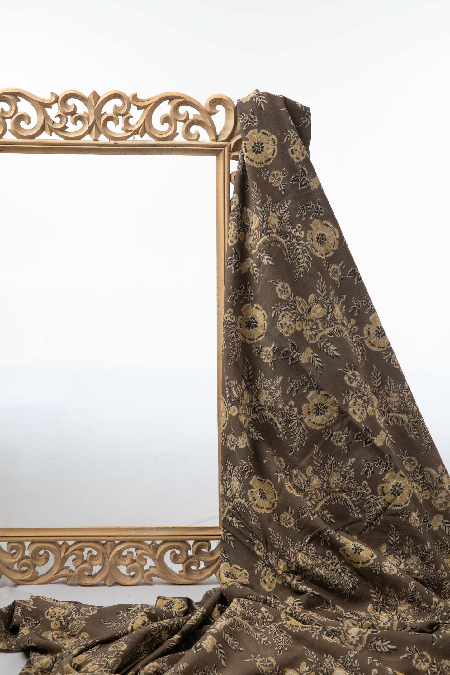 Siyahi - Rustic Bloom Sanganeri Dabu Fabric