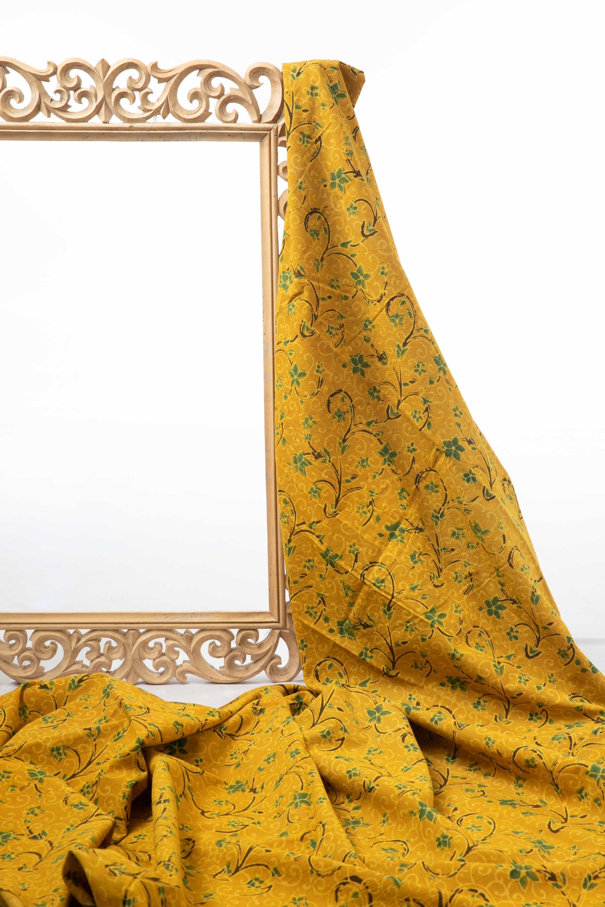 Siyahi - Contemporary Ajrakh Floral Vine Print Cotton Fabric