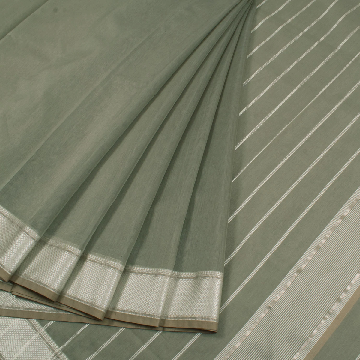 Handwoven Maheshwari Silk Cotton Saree