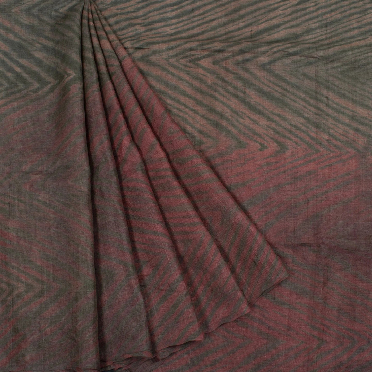 Shibori Ombre Dyed Tussar Silk Saree