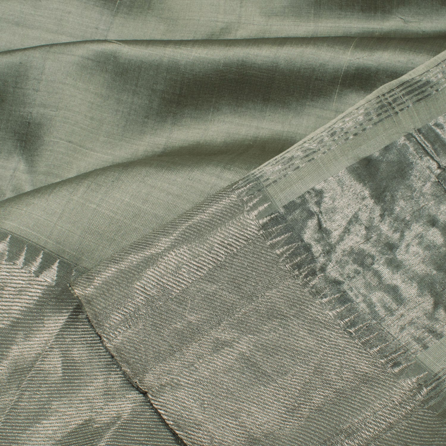 Handwoven Mangalgiri Silk Saree-Rutambhara-RUTAMBHARA