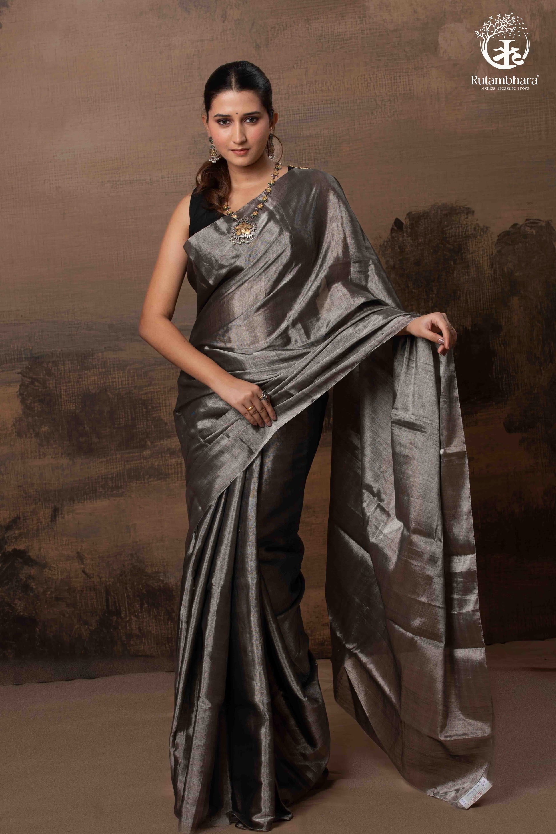 Swarvi - Silver Noir Handwoven Chanderi Tissue Saree-RUTAMBHARA-RUTAMBHARA