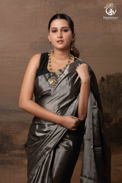 Swarvi - Silver Noir Handwoven Chanderi Tissue Saree-RUTAMBHARA-RUTAMBHARA