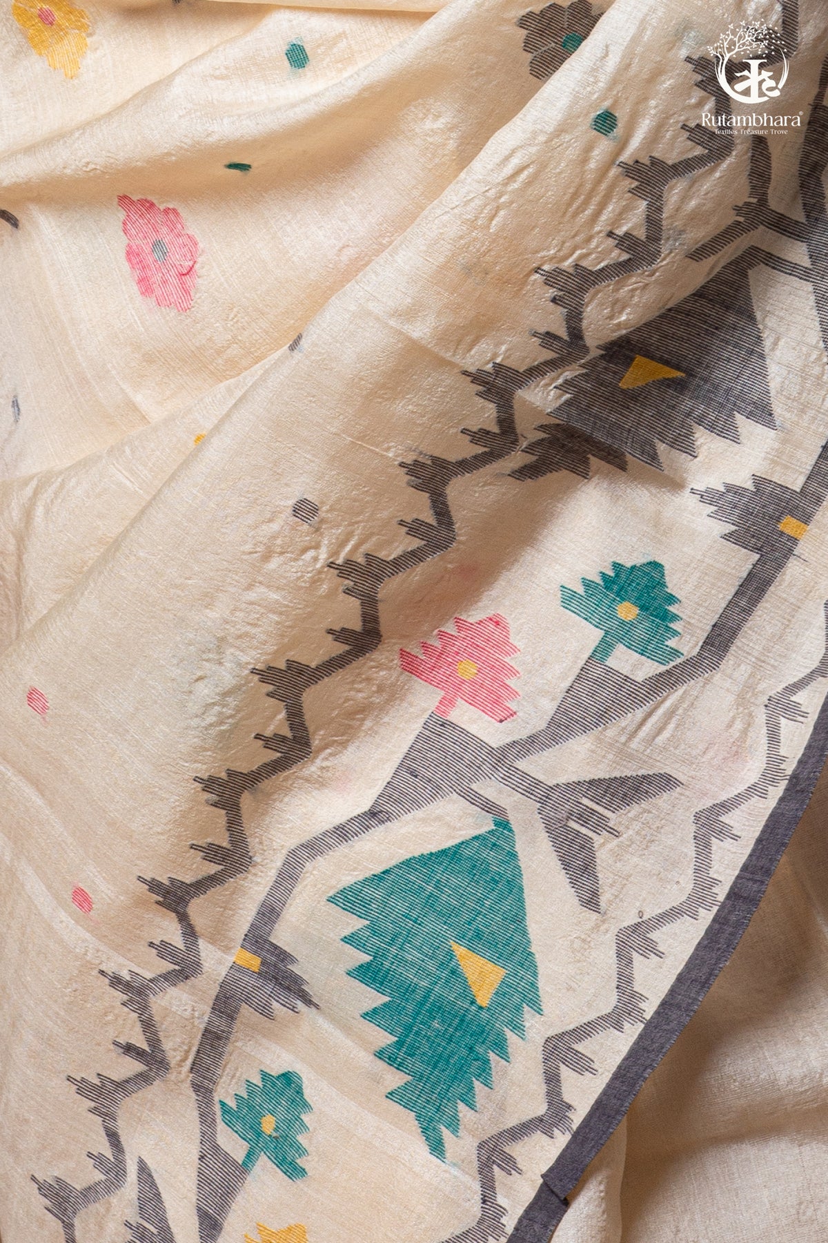Off-White Handwoven Jamdani Tussar Silk Saree