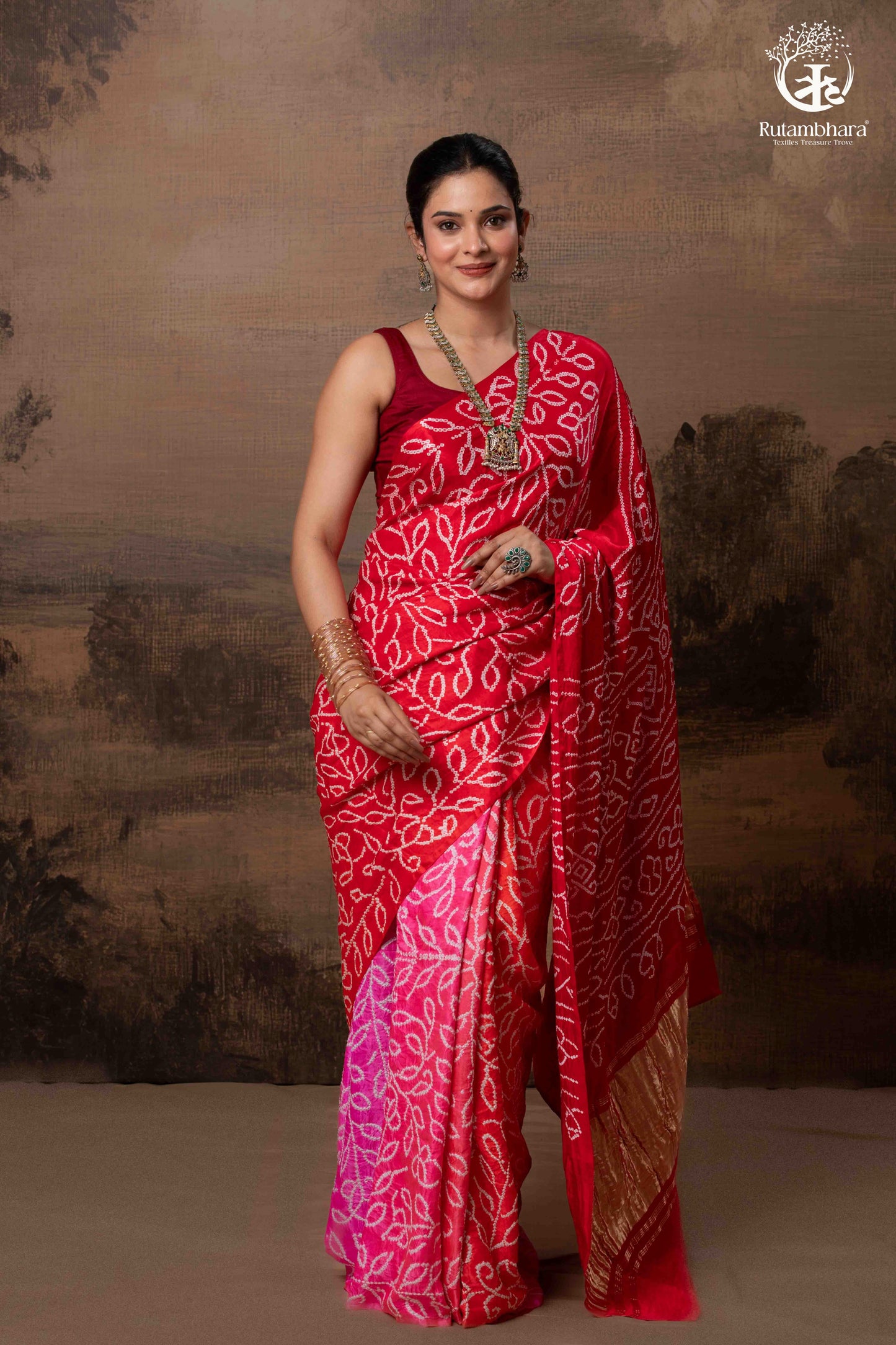 Radiant Tradition: Gajji Silk Bandhani Saree in Red & Pink