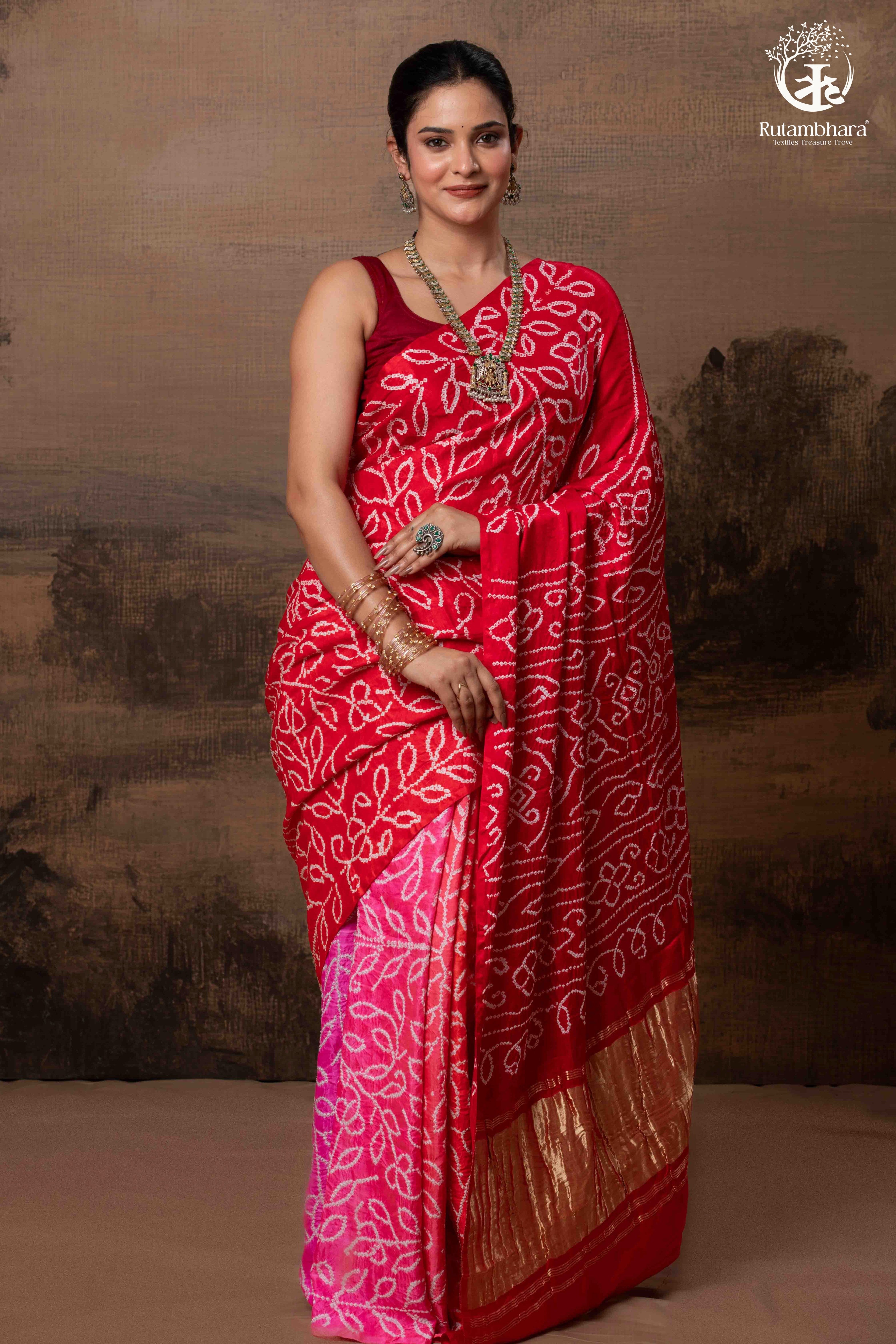 Radiant Tradition: Gajji Silk Bandhani Saree in Red & Pink