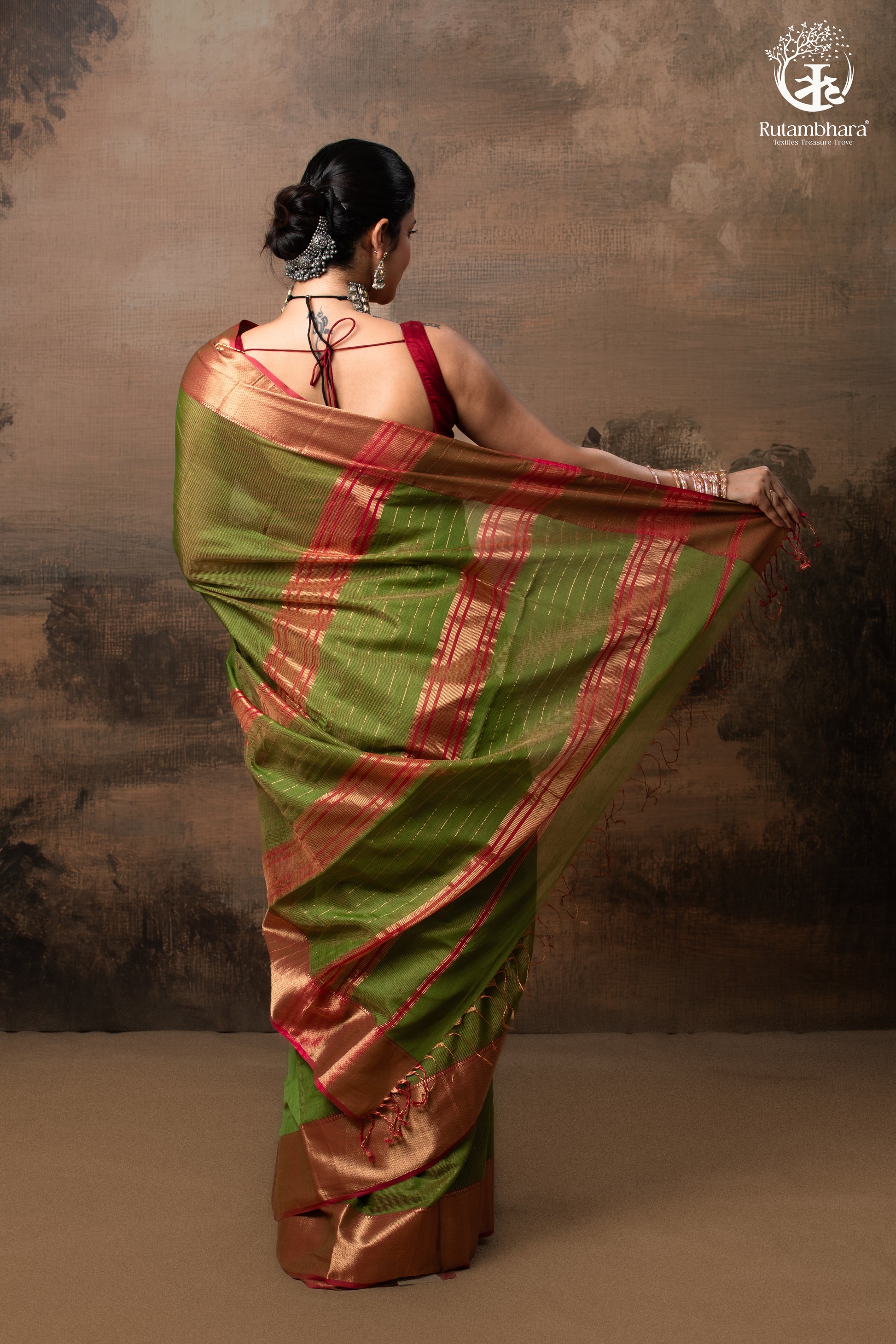 RAASTA - GREEN WITH DEEP PINK SELVEDGE AND GOLD ZARI CHATAI BORDER-RUTAMBHARA-RUTAMBHARA