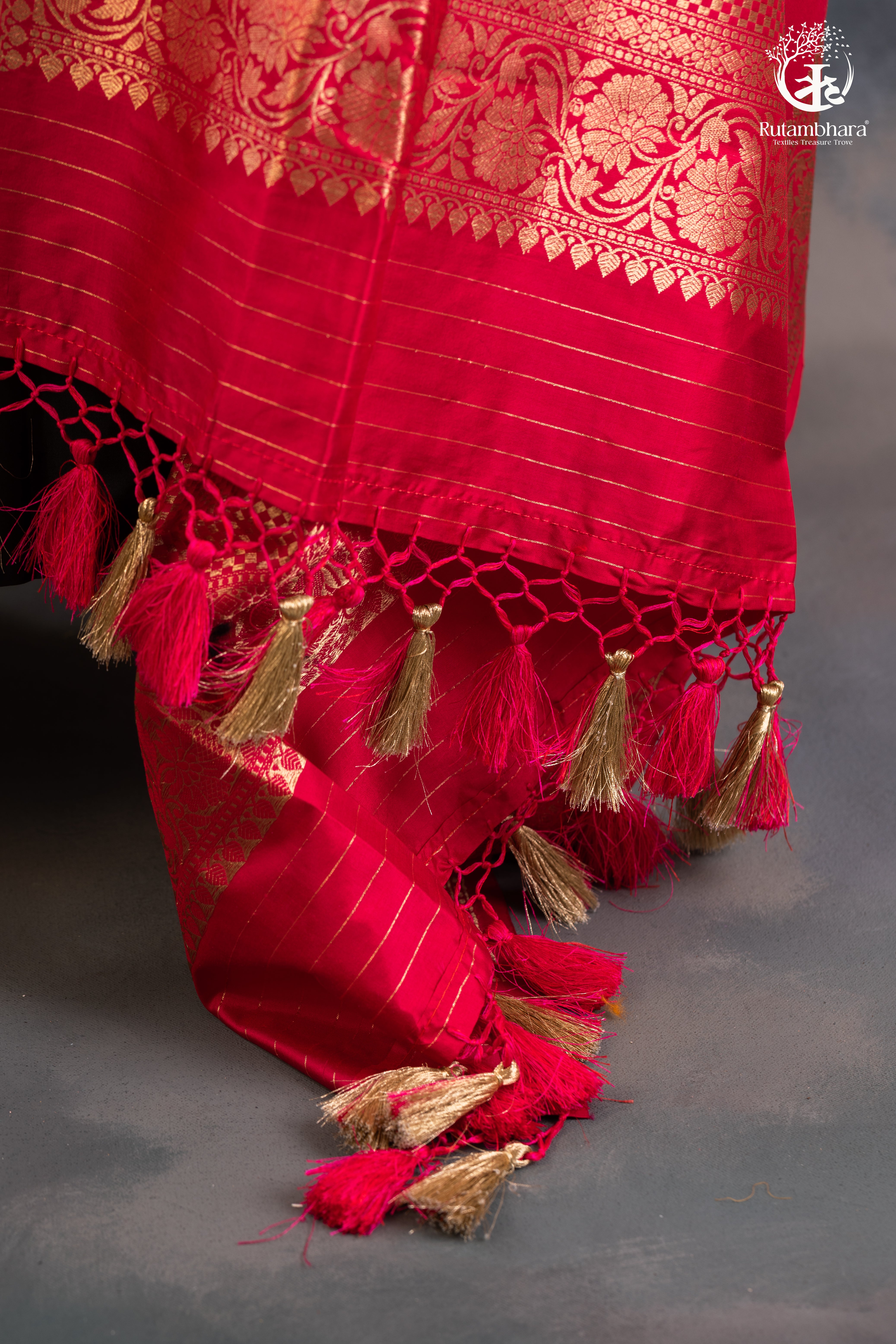 Noushk - Classi Black & Gold Meenakari Buta Handwoven Pure Katan Silk Banarasi Suit