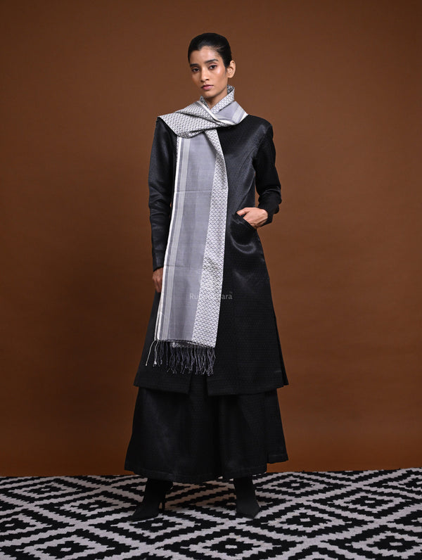 Eiraa - Handwoven Monochrome stole with broad plain border elegantly woven with silk and cotton yarns.-Rutambhara-RUTAMBHARA
