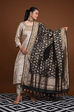 Noushk - Black Handloom Banarasi Silk Dupatta with Gold Zari Floral Jaal-Rutambhara-RUTAMBHARA