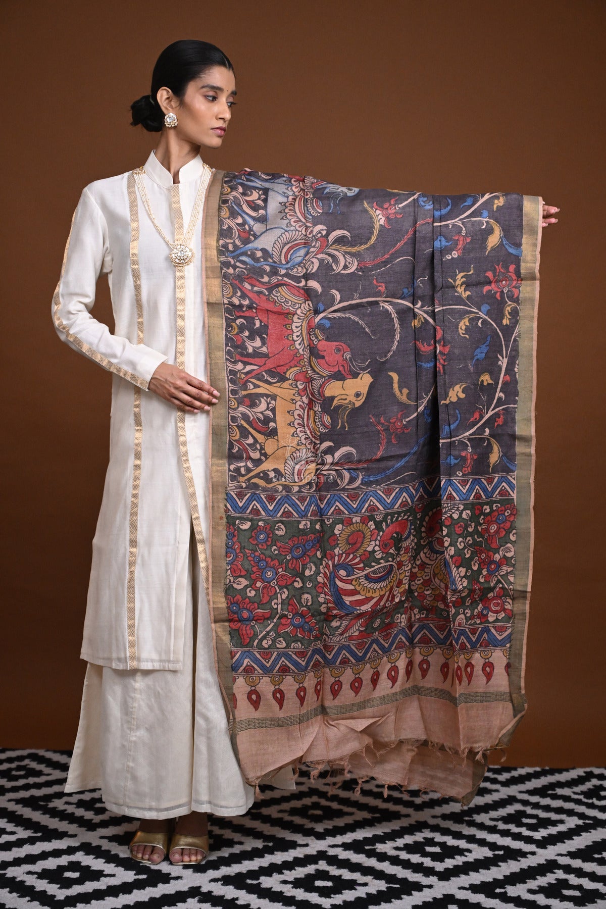 Hand Painted Pen Kalamkari Tussar Silk Dupatta-Rutambhara-RUTAMBHARA