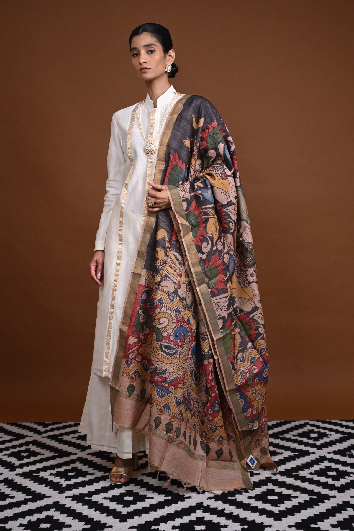 Hand Painted Pen Kalamkari Tussar Silk Dupatta-Rutambhara-RUTAMBHARA
