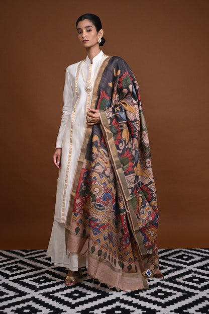 Hand Painted Pen Kalamkari Tussar Silk Dupatta-Rutambhara-RUTAMBHARA