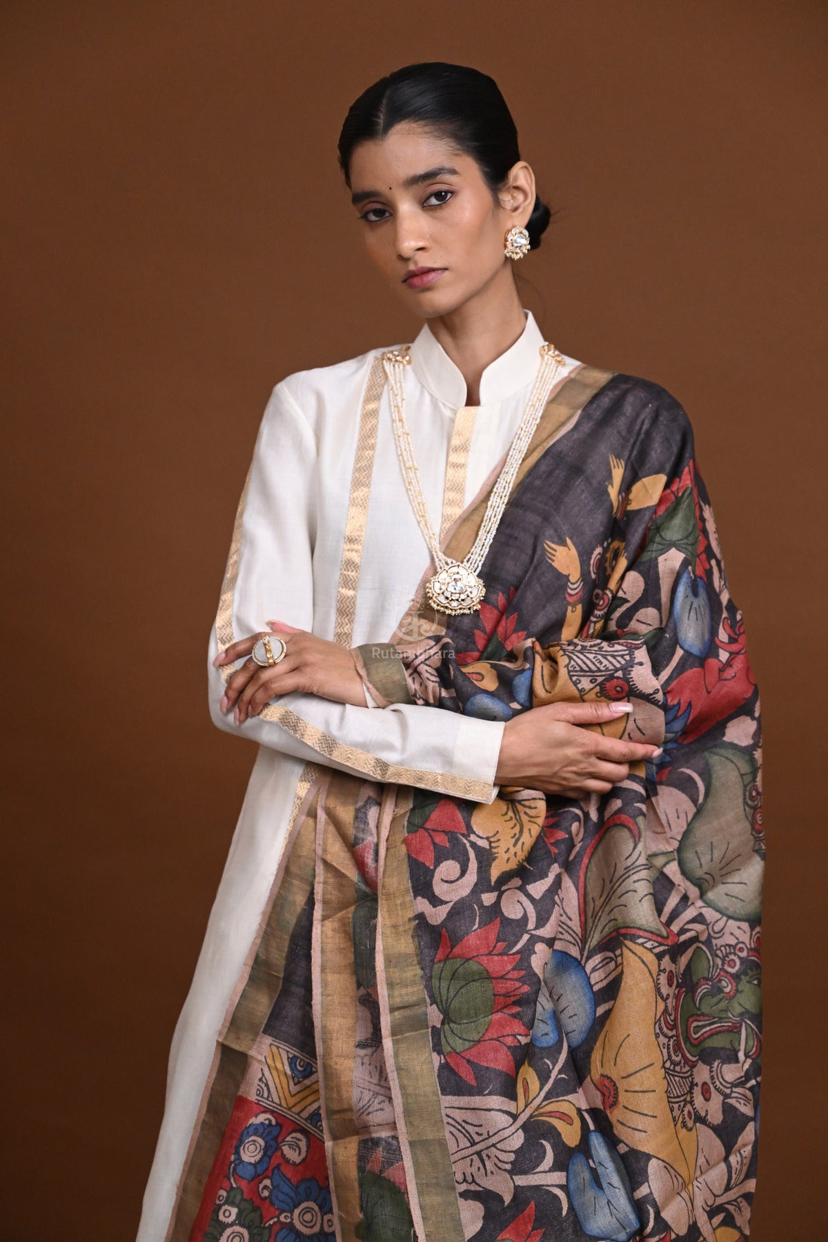 Hand Painted Pen Kalamkari Tussar Silk Dupatta-Rutambhara-RUTAMBHARA