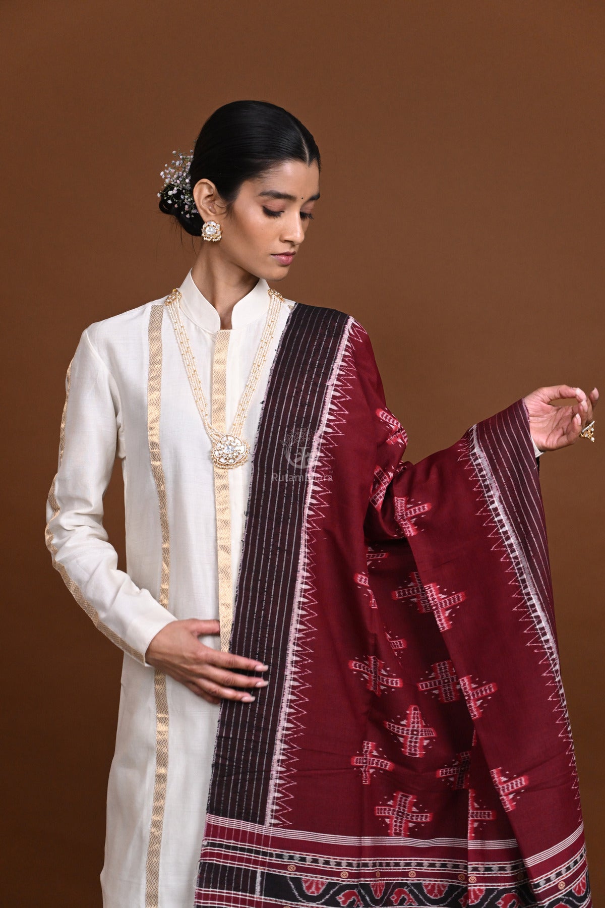 Krasha - Maroon Red Handwoven Cotton Silk Sambalpuri Ikat Dupatta-Rutambhara-RUTAMBHARA