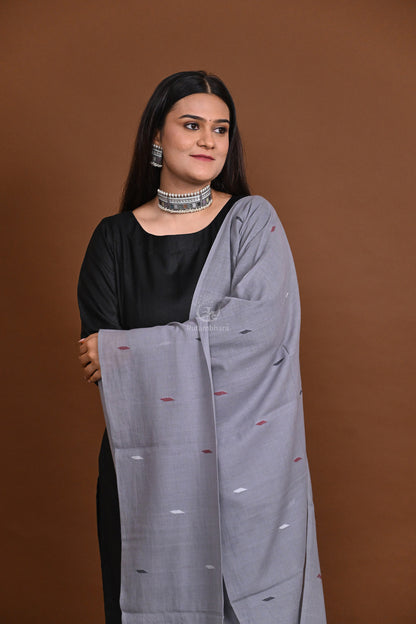 Handwoven Jamdani Cotton Dupatta-Rutambhara-RUTAMBHARA