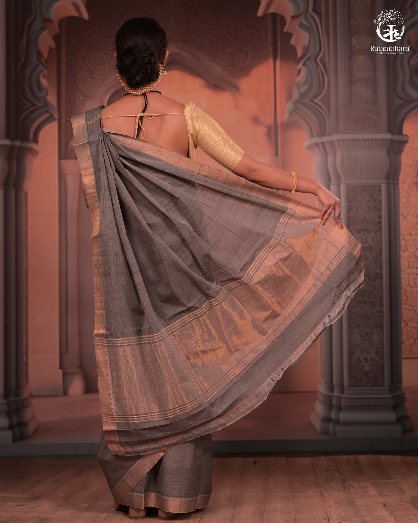 BHADRA - Elegant Grey Pure Cotton Saree with Zari Border And Kalamkari Blouse