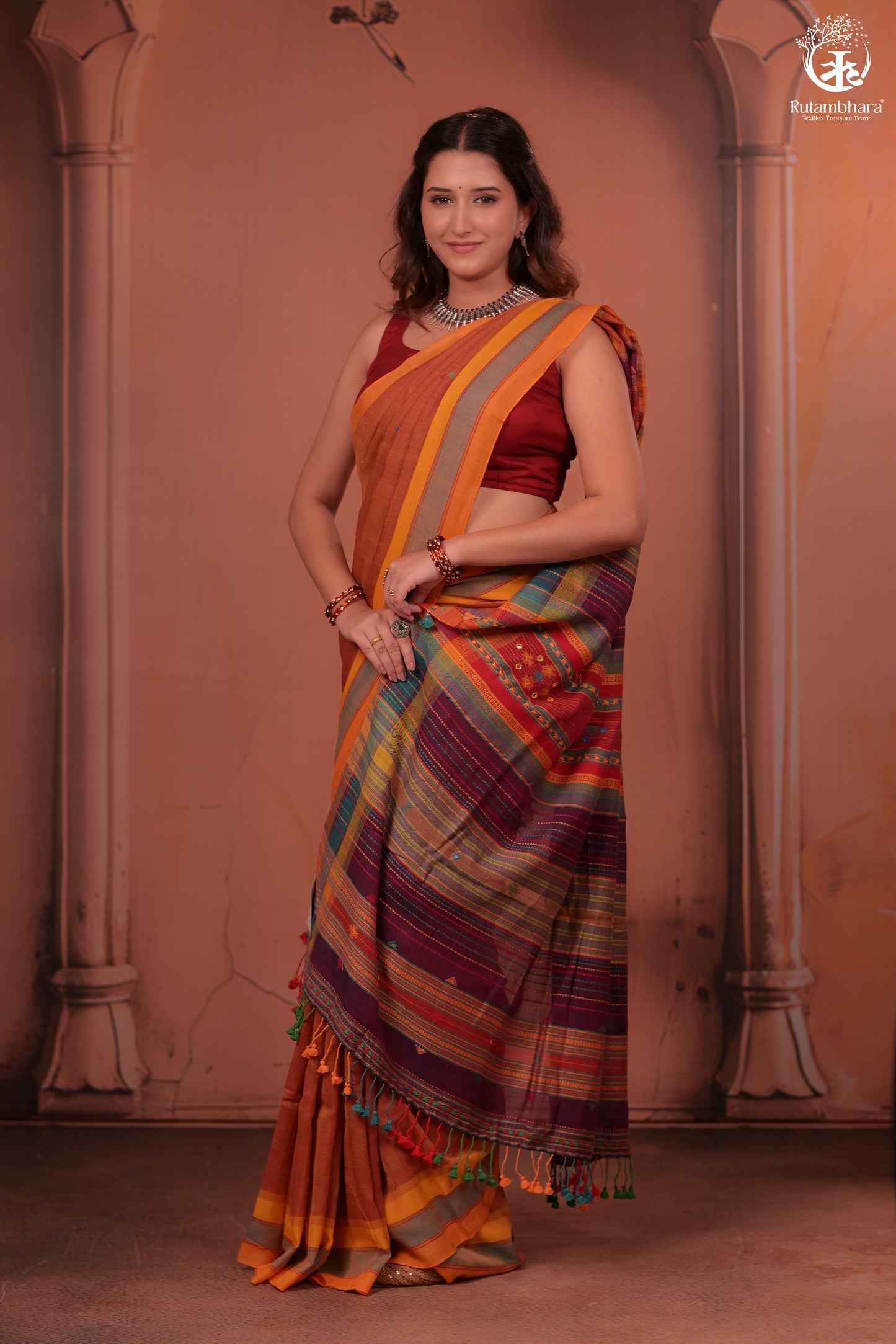 JESAAL - Artisanal Kutchhi Handwoven Cotton Saree with Colorful Pallu
