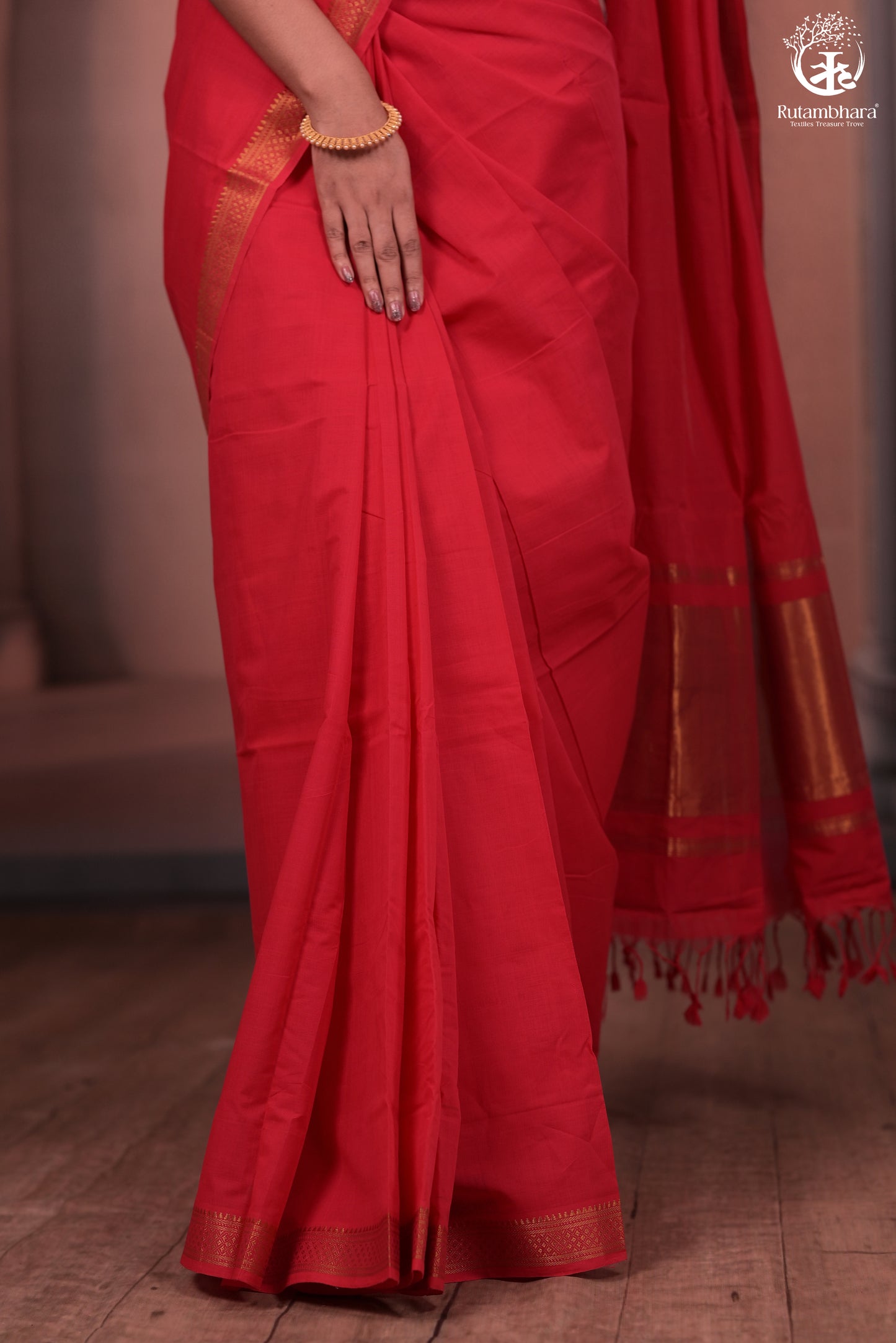 Bhadra - Elegant Gulaal Red Pure Cotton Saree with Gold Zari and Kalamkari Blouse Piece