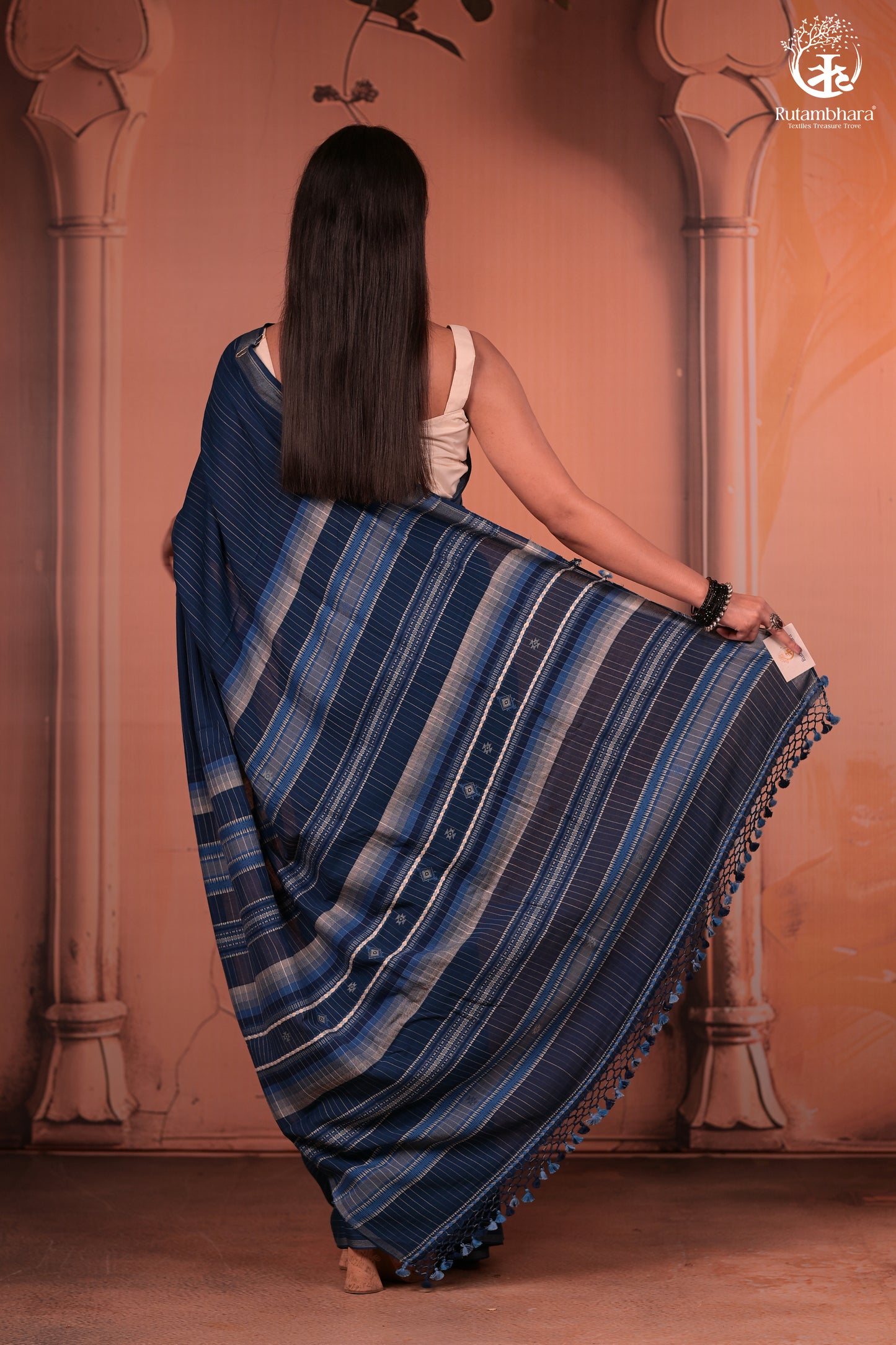 JESAAL - Handcrafted Indigo Cotton-Bamboo Saree with Kutchi Weave