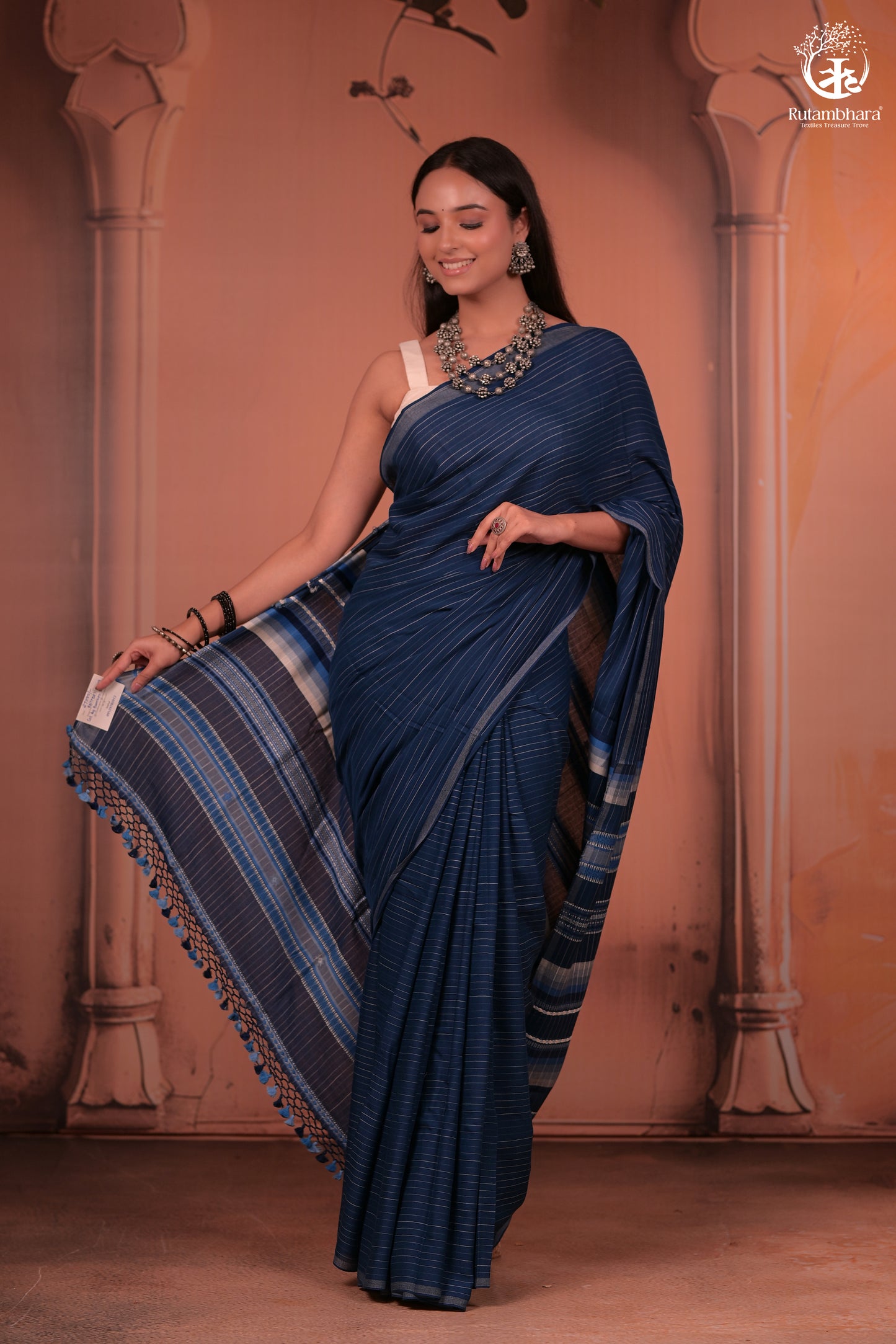 JESAAL - Handcrafted Indigo Cotton-Bamboo Saree with Kutchi Weave