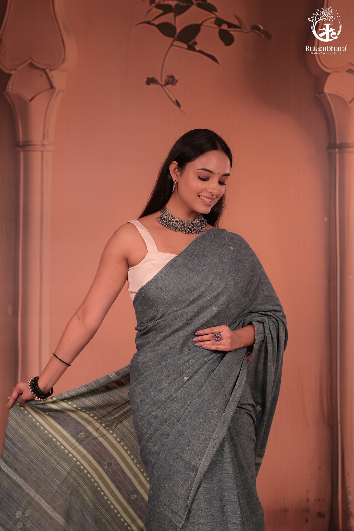 JESAAL - Timeless Charm In Handwoven Kutchhi Weave Tussar Cotton Saree