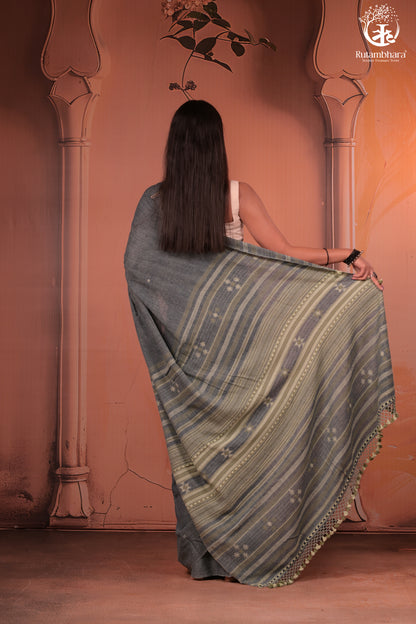 JESAAL - Timeless Charm In Handwoven Kutchhi Weave Tussar Cotton Saree