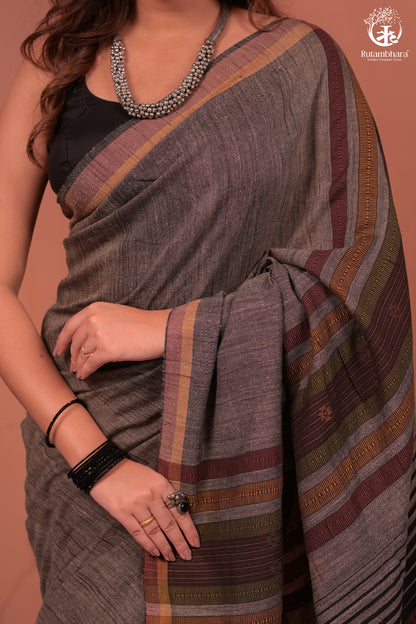 JESAAL - Elegant Grey Cotton By Katiya Silk Saree With Traditional Kutchhi Weave
