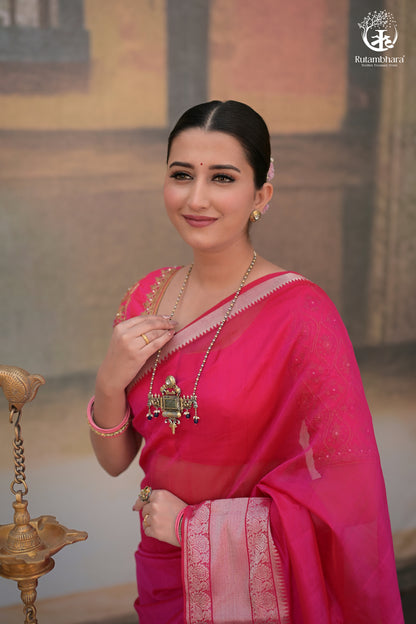 Bhadra - Pink Plain Handwoven Silk Cotton Saree With Silver Zari Kanchi Border-Rutambhara-RUTAMBHARA