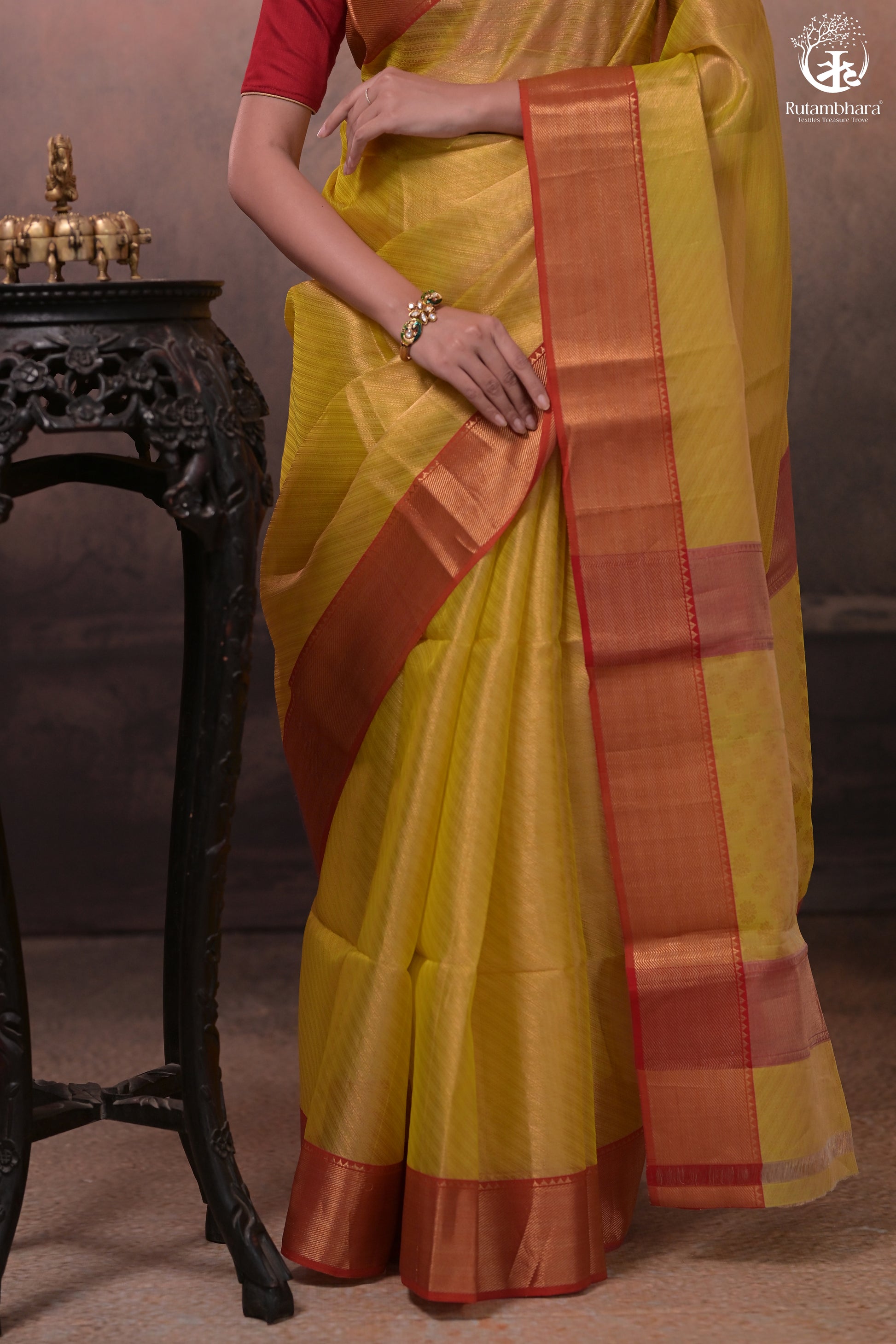 Swarvi - Elegant Lime Green Chanderi Jamawar Saree with Red Accents-RUTAMBHARA-RUTAMBHARA