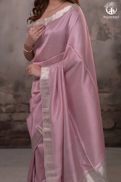 BHADRA - PASTEL MAUVE PLAIN HANDWOVEN SILK SAREE WITH SILVER ZARI BORDER-Rutambhara-RUTAMBHARA