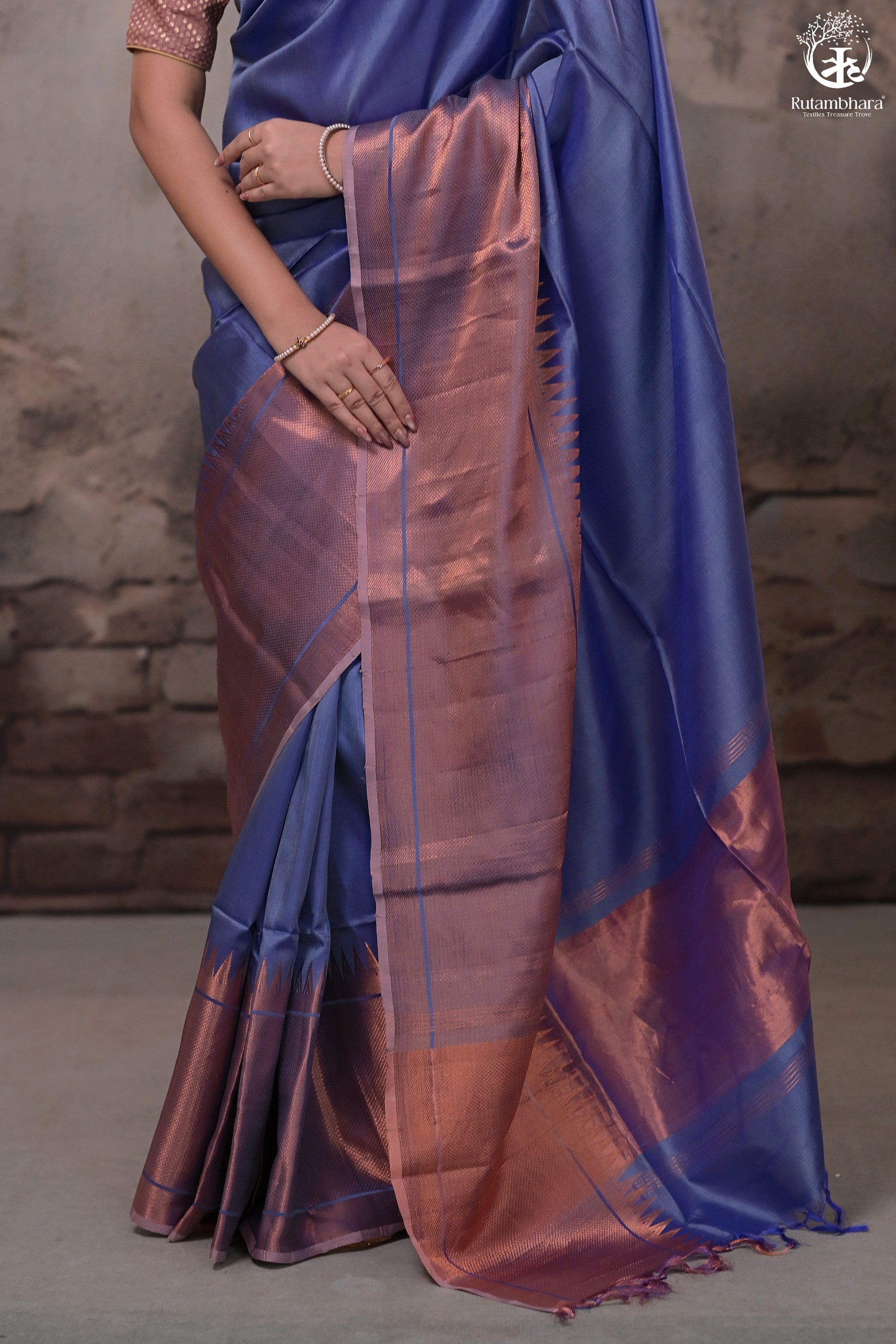 Bhadra - Lavender Blue Handwoven Plain With Copper Zari Border Silk Saree-Rutambhara-RUTAMBHARA