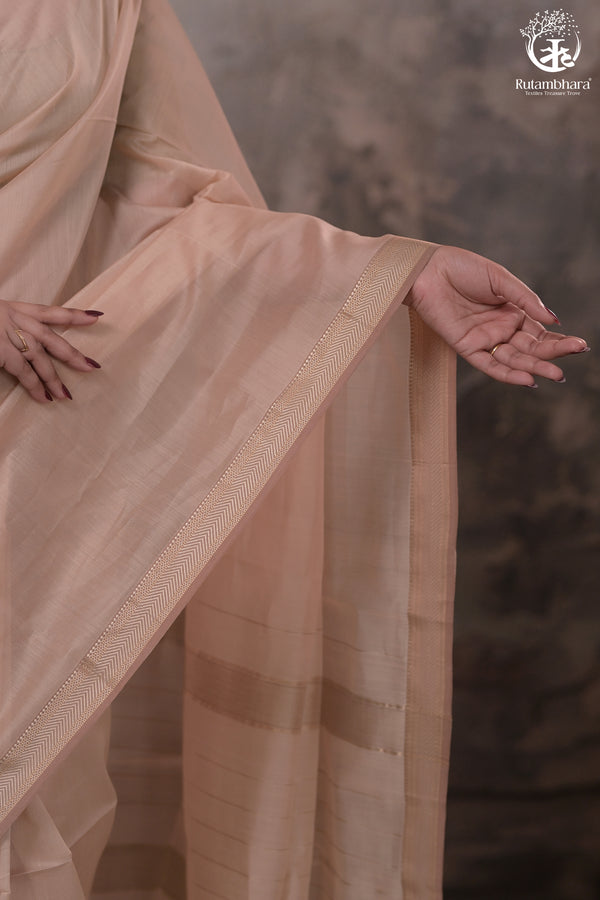 Narmaa - Beige With Small Chevron Border Silk Cotton Saree-Rutambhara-RUTAMBHARA