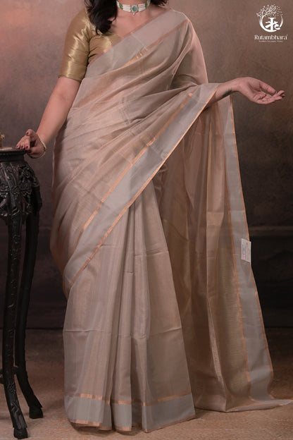 Swarvi - Pastel Beige Two Taar Chanderi Tissue Saree with Powder Blue Selvedge-RUTAMBHARA -RUTAMBHARA