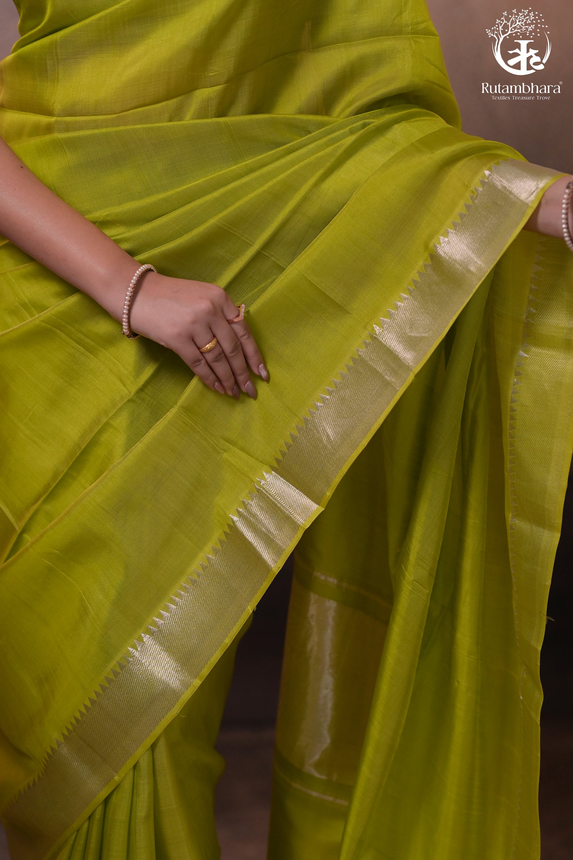 Bhadra - Lemon Green Plain Handwoven Silk Saree With Silver Zari Border-Rutambhara-RUTAMBHARA