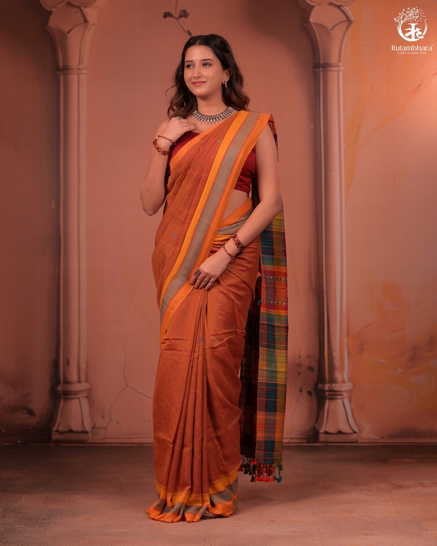 JESAAL - Artisanal Kutchhi Handwoven Cotton Saree with Colorful Pallu