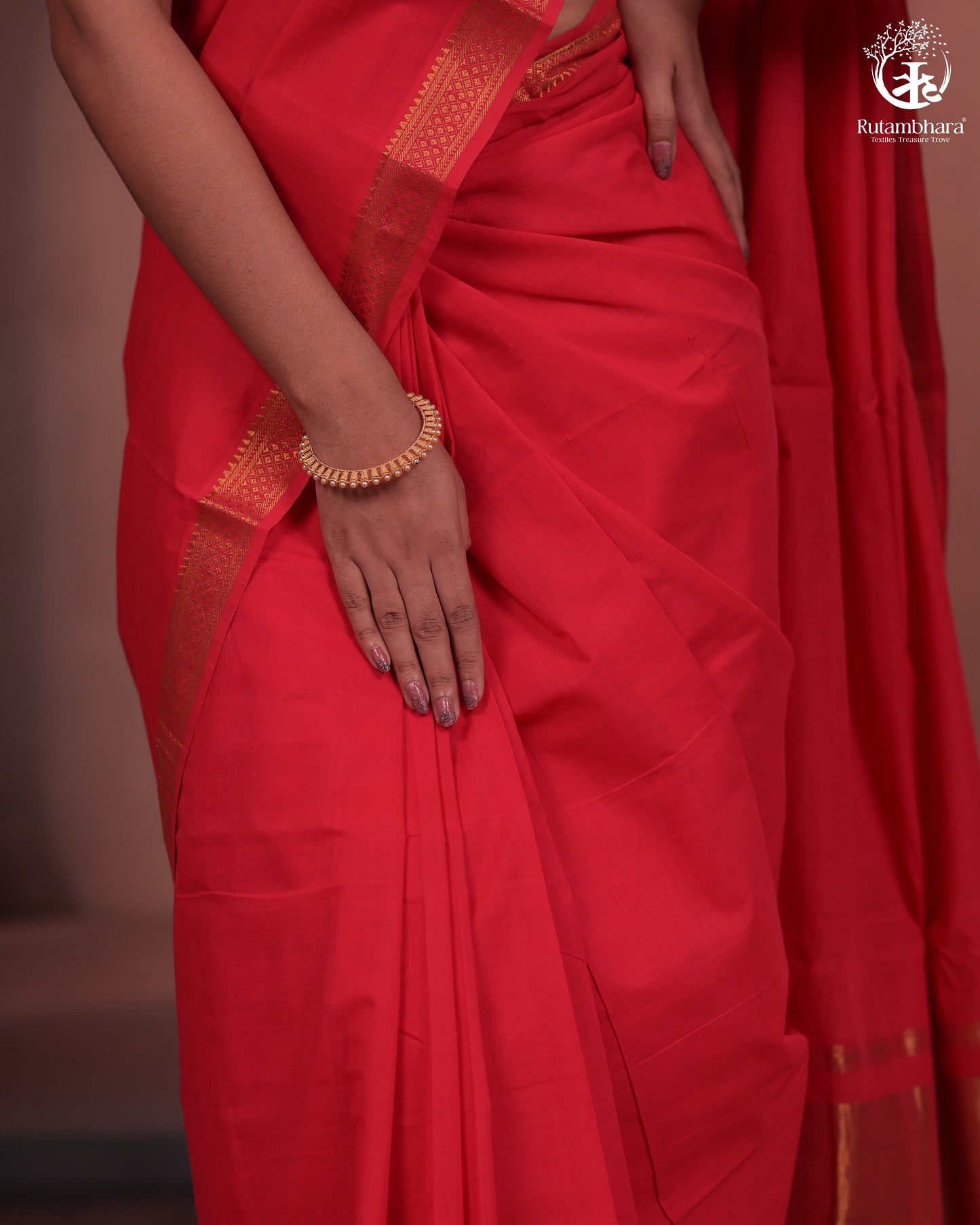 Bhadra - Elegant Gulaal Red Pure Cotton Saree with Gold Zari and Kalamkari Blouse Piece