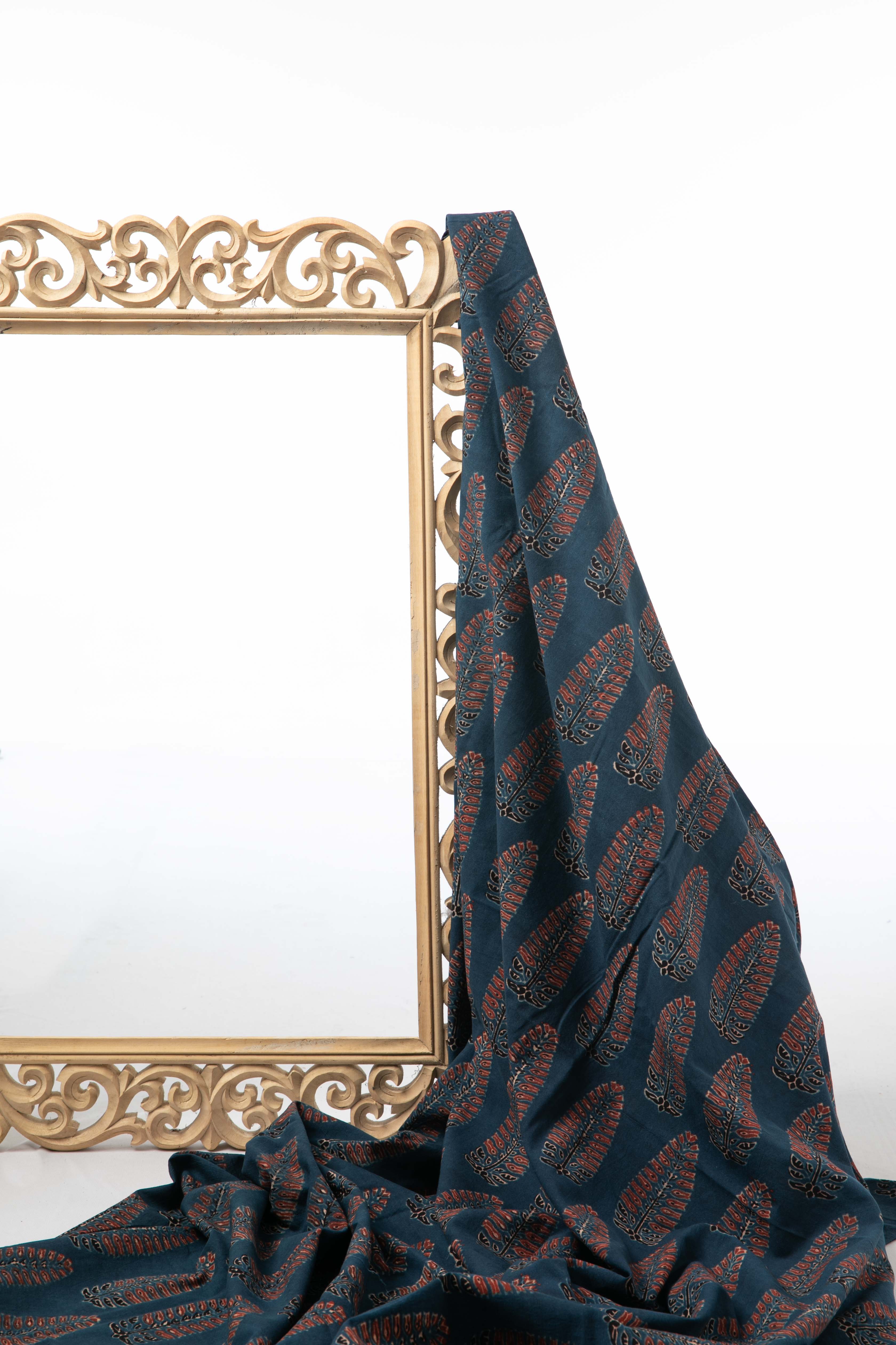 SIYAHI - AJRAKH FABRIC WITH SOPHISTICATED LEAF MOTIF