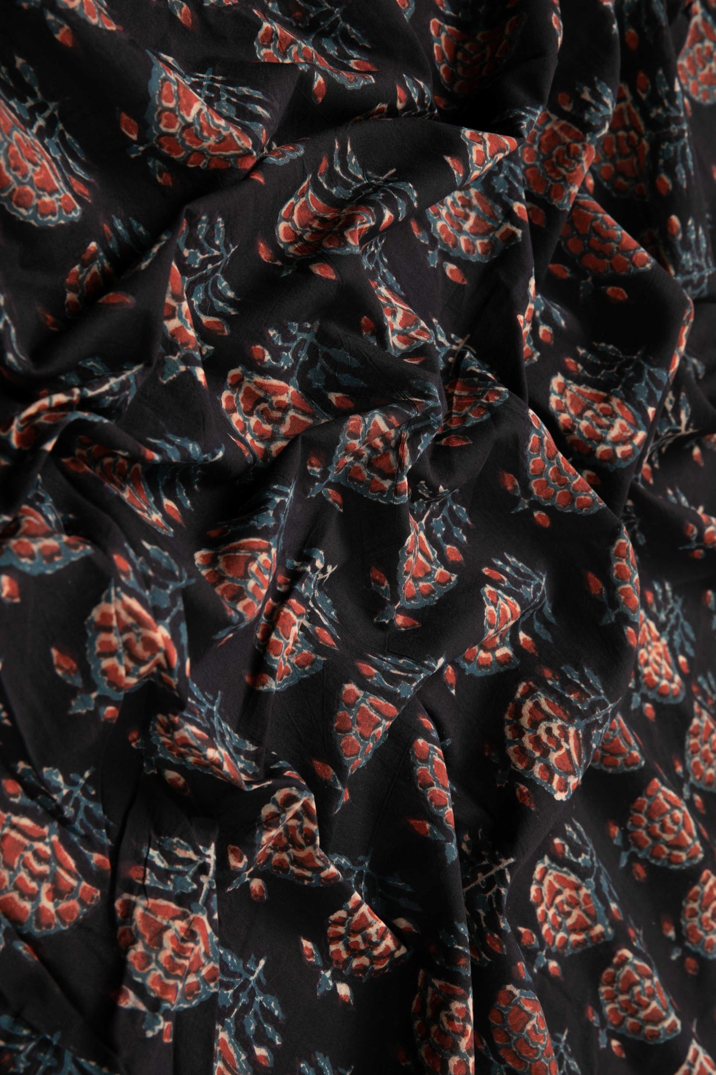 Siyahi - Vintage Floral Charm Dabu Fabric