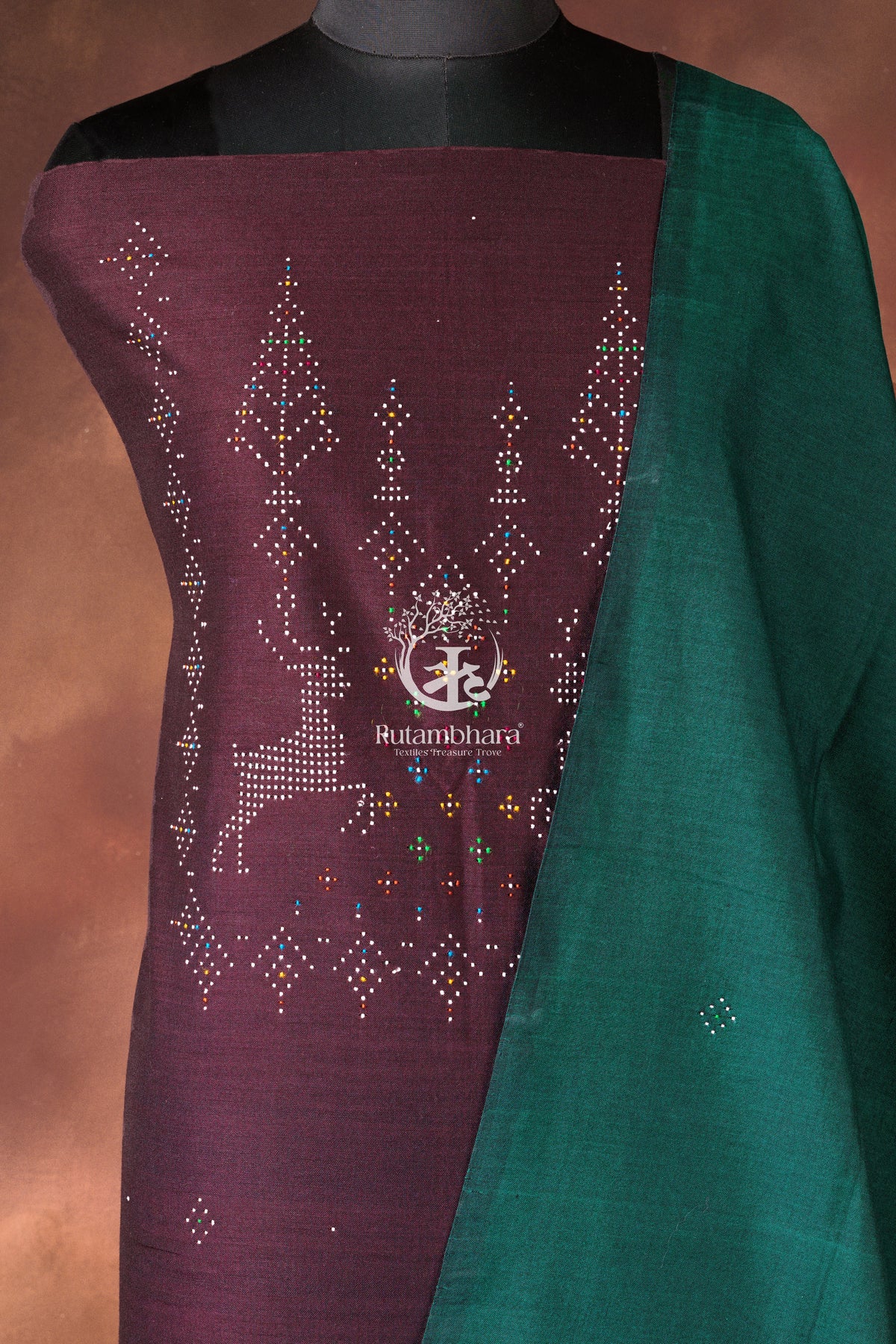 Nuktaa - Madder Maroon and Forest Green Tangaliya 2 pc Suit Set – A Dana Weave Legacy